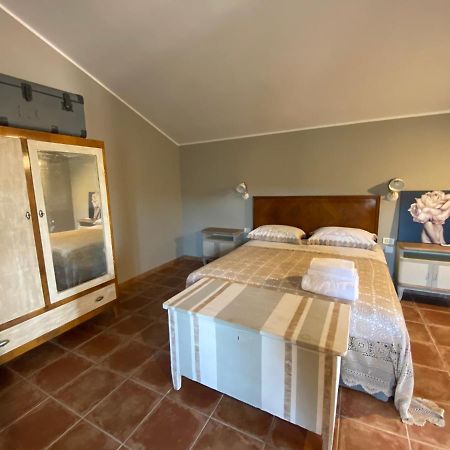 Вилла Casale Cialifone Alanno Экстерьер фото